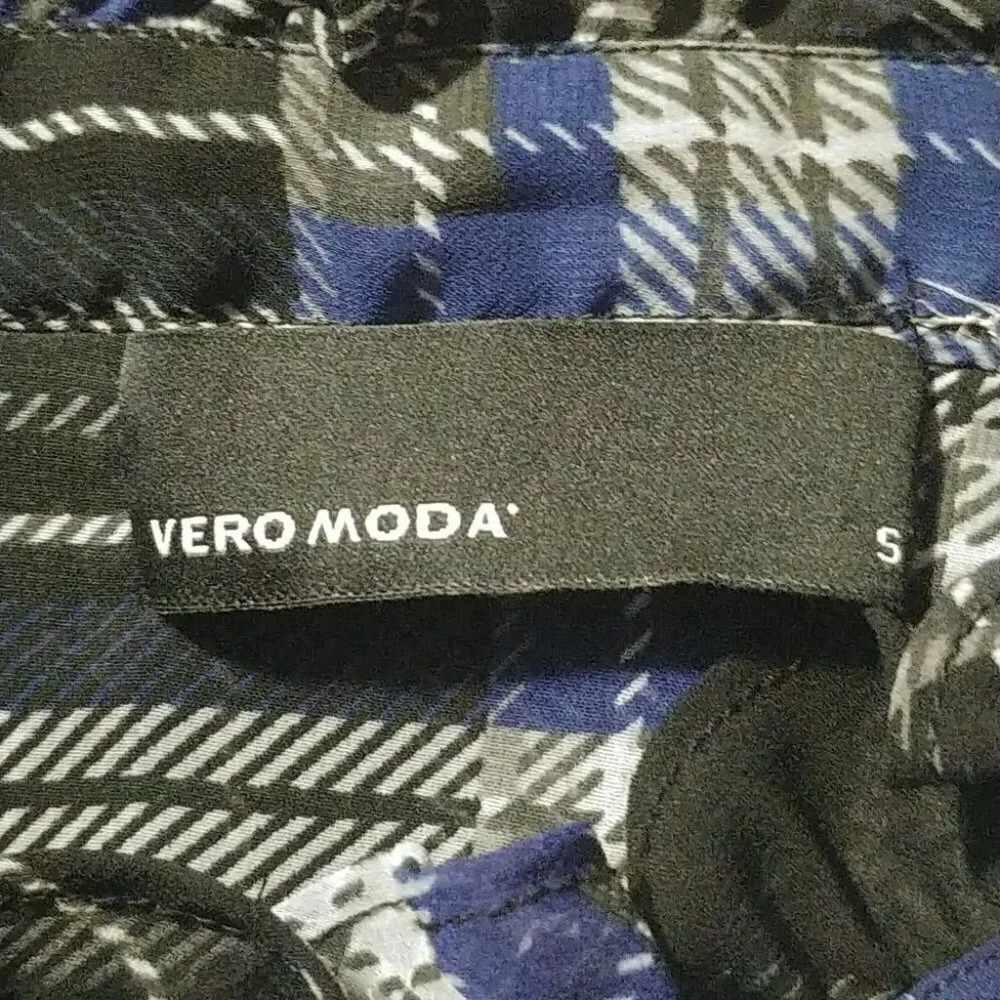 Vero Moda Plaid Sheer Blouse Ruffles Size Small - Picture 8 of 8
